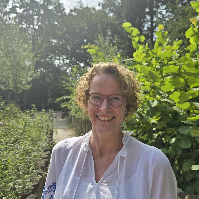 Esther Jacobs